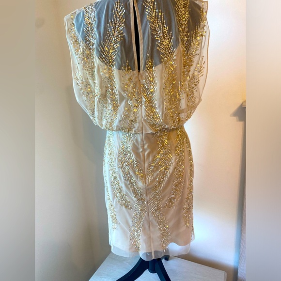 Aidan Mattox
Beaded Cap Sleeves Sheath Cocktail Dress size 10 - Picture 2 of 15